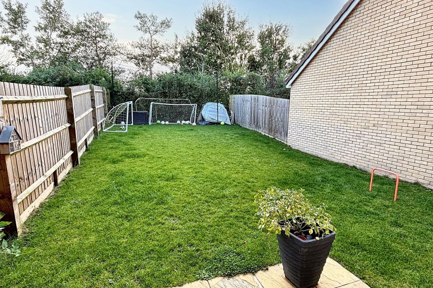 Images for Samworth Close, Balsham, CB21 EAID:4037033056 BID:2f5b1148-b901-4d34-9e72-64b6a96df570