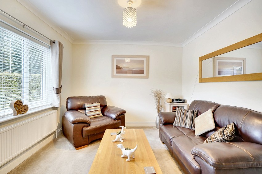 Images for Newmarket Road, Cheveley, CB8 EAID:4037033056 BID:e22d2fe2-cd8a-4ee5-877e-aff44adbf8aa