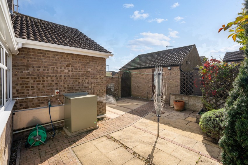 Images for Andrews Close, Stretham, CB6 EAID:4037033056 BID:df7a2b8e-b283-433c-96bc-9990089caf32