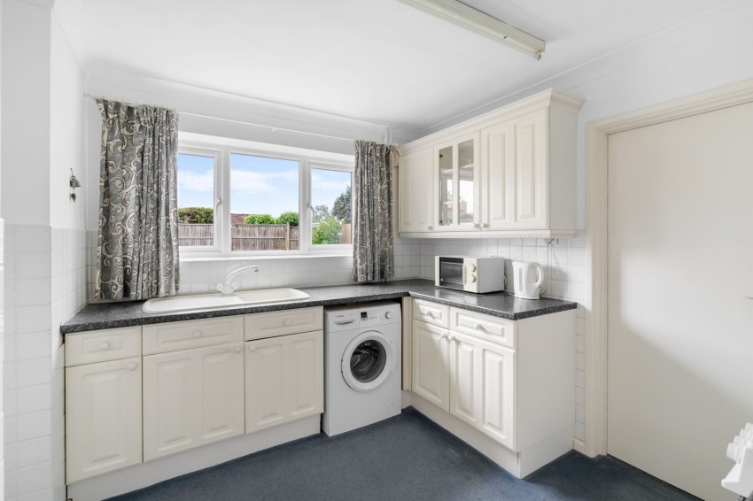 Images for Whitehill Road, Cambridge, CB5 EAID:4037033056 BID:df7a2b8e-b283-433c-96bc-9990089caf32