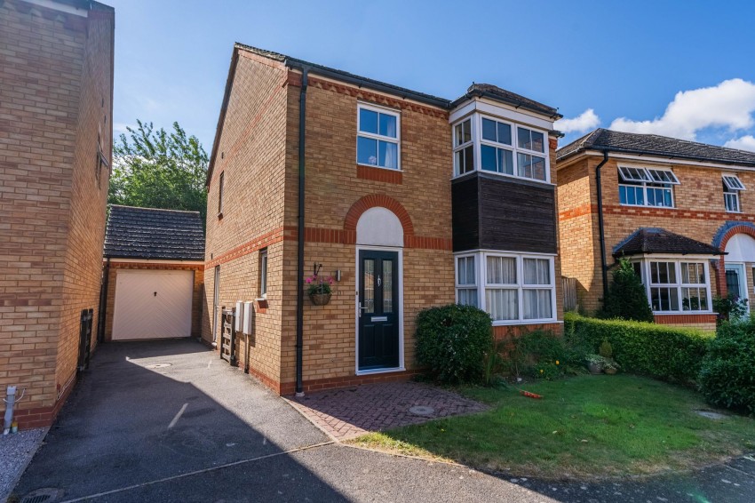 Images for Kestrel Close, Cottenham, CB24 EAID:4037033056 BID:e9c2a2d5-4edb-4404-af16-967a1de68210