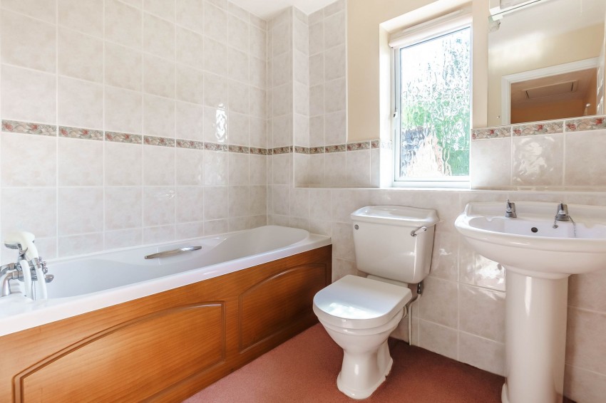 Images for Kestrel Close, Cottenham, CB24 EAID:4037033056 BID:e9c2a2d5-4edb-4404-af16-967a1de68210