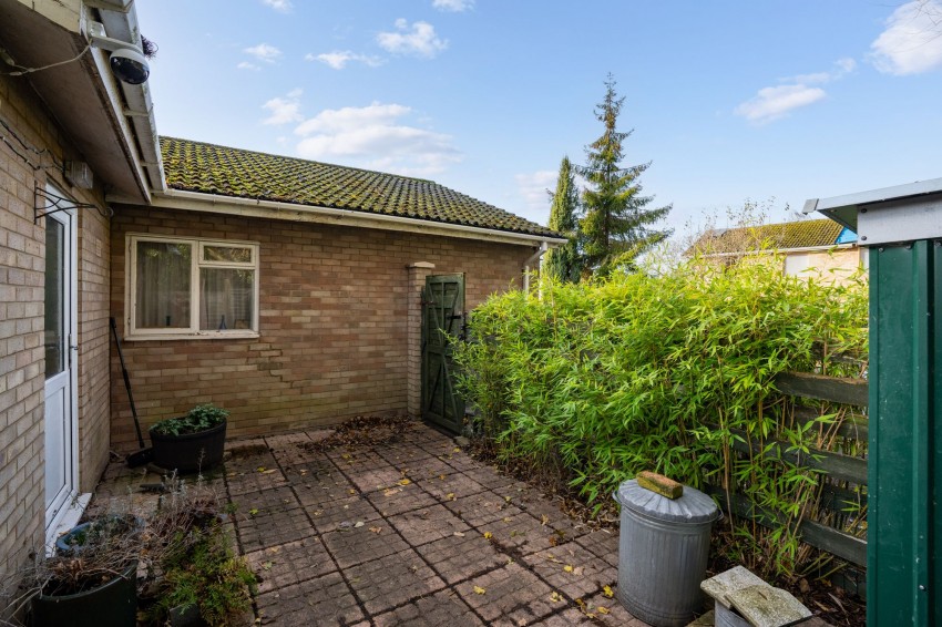 Images for Mailes Close, Barton, CB23 EAID:4037033056 BID:df7a2b8e-b283-433c-96bc-9990089caf32