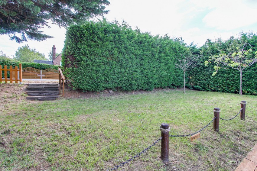 Images for 67 School Road, Upwell, PE14 EAID:4037033056 BID:1d497ef6-e698-4427-833a-3b42529ac059