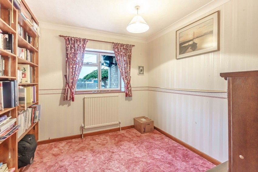 Images for Meadow Way, Earith, PE28 EAID:4037033056 BID:e9c2a2d5-4edb-4404-af16-967a1de68210