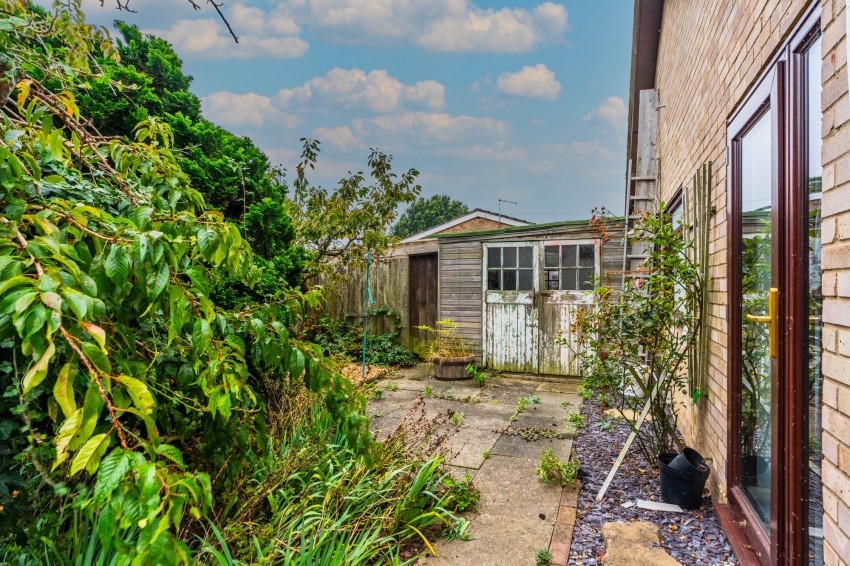 Images for Meadow Way, Earith, PE28 EAID:4037033056 BID:e9c2a2d5-4edb-4404-af16-967a1de68210