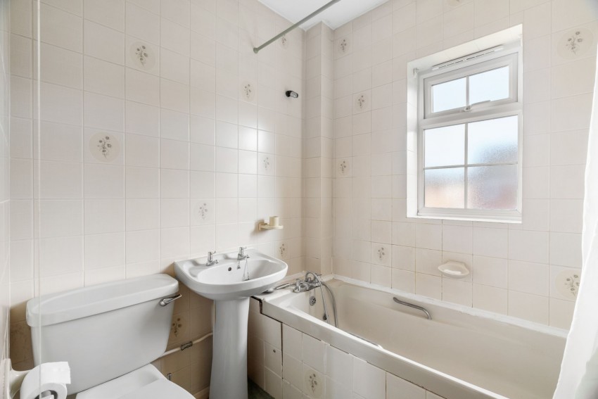 Images for Headington Drive, Cambridge, CB1 EAID:4037033056 BID:df7a2b8e-b283-433c-96bc-9990089caf32