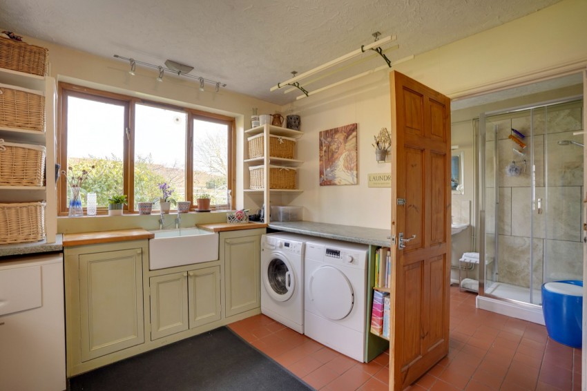 Images for Exning Road, Newmarket, CB8 EAID:4037033056 BID:e22d2fe2-cd8a-4ee5-877e-aff44adbf8aa