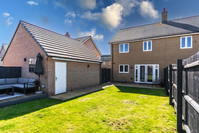 Images for Hawking Way, Cottenham, CB24 EAID:4037033056 BID:e9c2a2d5-4edb-4404-af16-967a1de68210