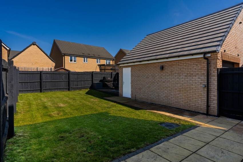 Images for Hawking Way, Cottenham, CB24 EAID:4037033056 BID:e9c2a2d5-4edb-4404-af16-967a1de68210