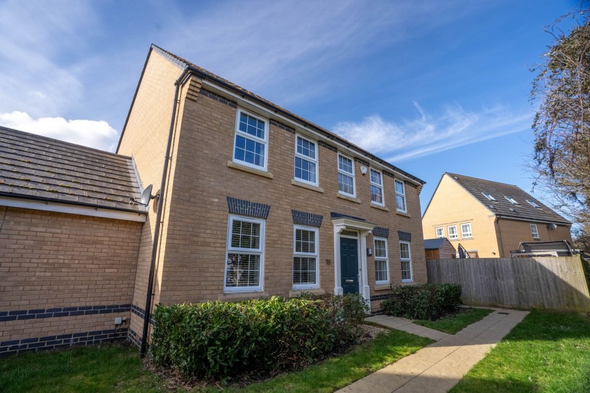 Images for Lofthouse Way, Longstanton, CB24 EAID:4037033056 BID:e9c2a2d5-4edb-4404-af16-967a1de68210