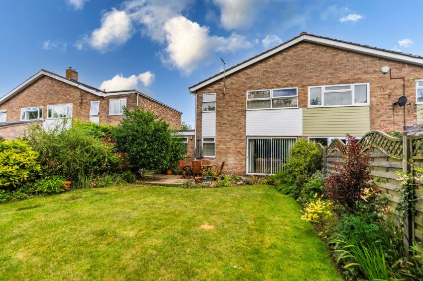 Images for Pelham Way, Cottenham, CB24 EAID:4037033056 BID:e9c2a2d5-4edb-4404-af16-967a1de68210