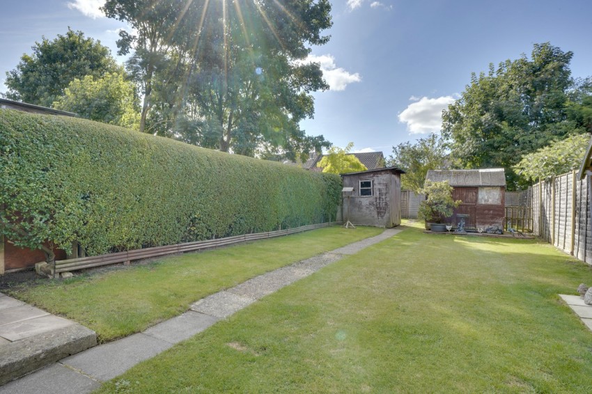 Images for Exning Road, Newmarket, CB8 EAID:4037033056 BID:e22d2fe2-cd8a-4ee5-877e-aff44adbf8aa