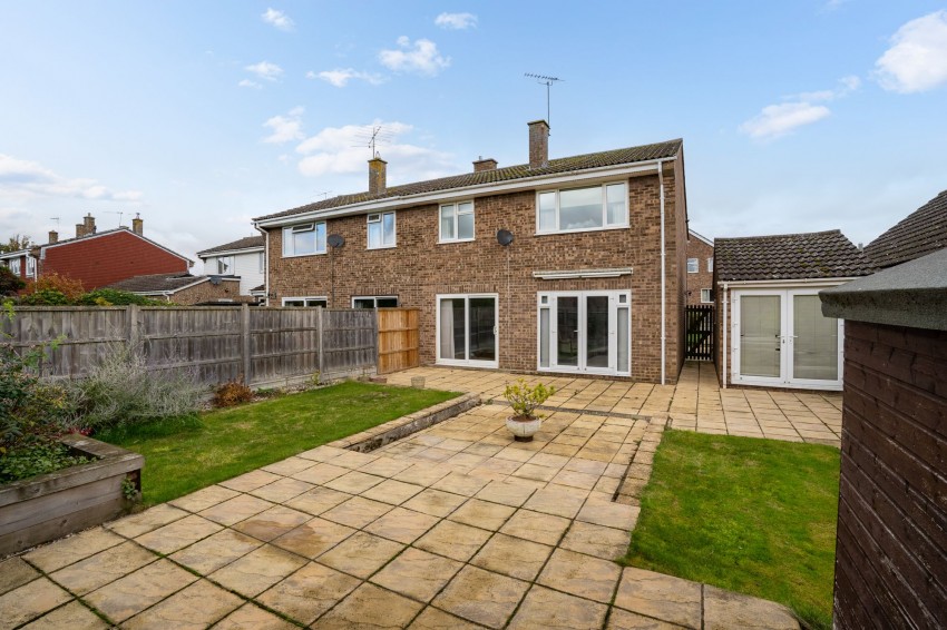 Images for Wheatsheaf Way, Linton, CB21 EAID:4037033056 BID:2f5b1148-b901-4d34-9e72-64b6a96df570