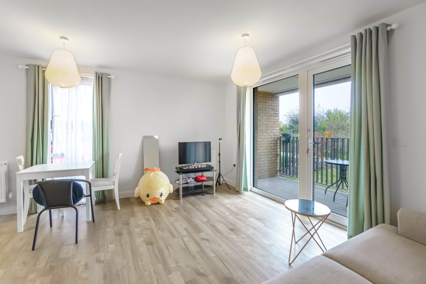 Images for Osprey Drive, Trumpington, CB2 EAID:4037033056 BID:df7a2b8e-b283-433c-96bc-9990089caf32