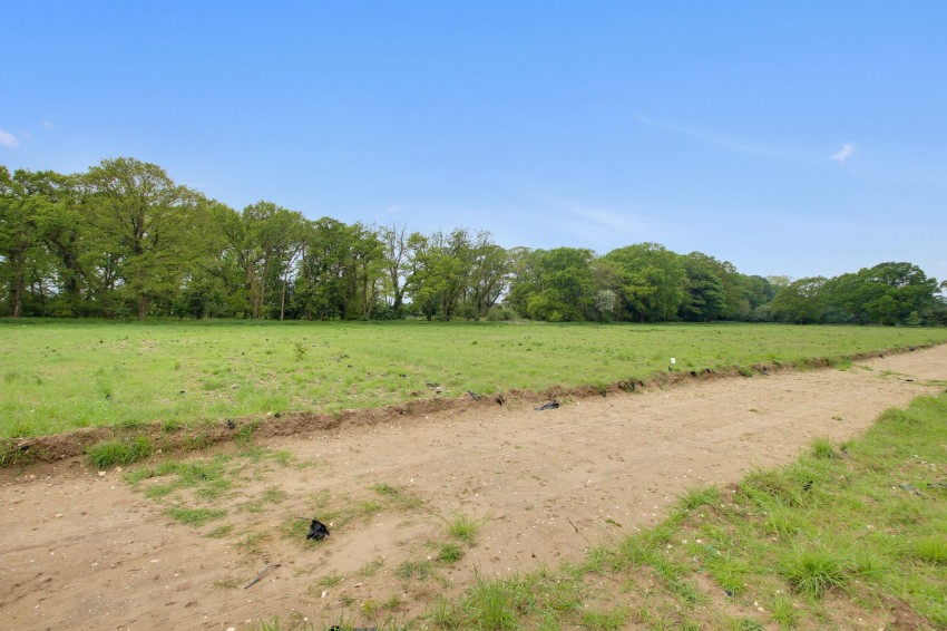 Images for Narford Road, Narborough, PE32 EAID:4037033056 BID:1d497ef6-e698-4427-833a-3b42529ac059