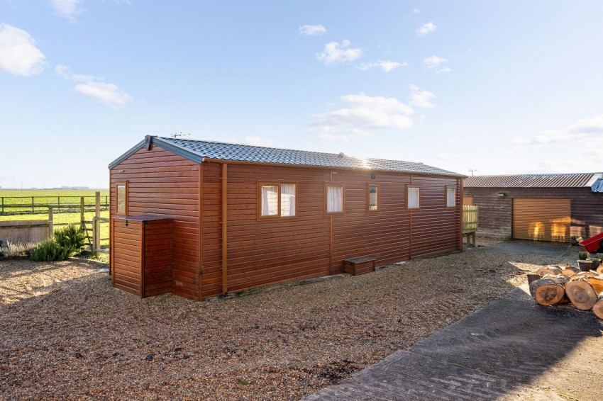 Images for Hundred Foot Bank, Littleport, CB6 EAID:4037033056 BID:df7a2b8e-b283-433c-96bc-9990089caf32