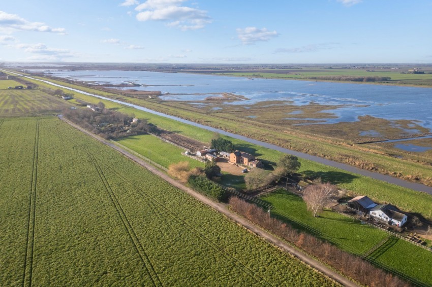 Images for Hundred Foot Bank, Littleport, CB6 EAID:4037033056 BID:df7a2b8e-b283-433c-96bc-9990089caf32