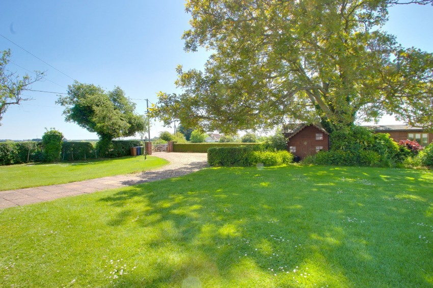 Images for Mill Lane, Newton-In-The-Isle, PE13 EAID:4037033056 BID:1d497ef6-e698-4427-833a-3b42529ac059