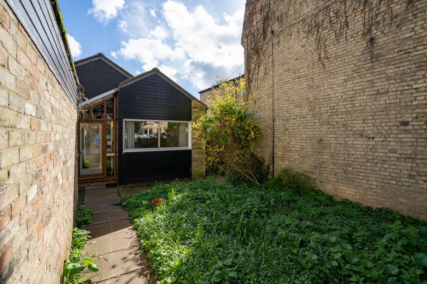 Images for Belvoir Road, Cambridge, CB4 EAID:4037033056 BID:df7a2b8e-b283-433c-96bc-9990089caf32