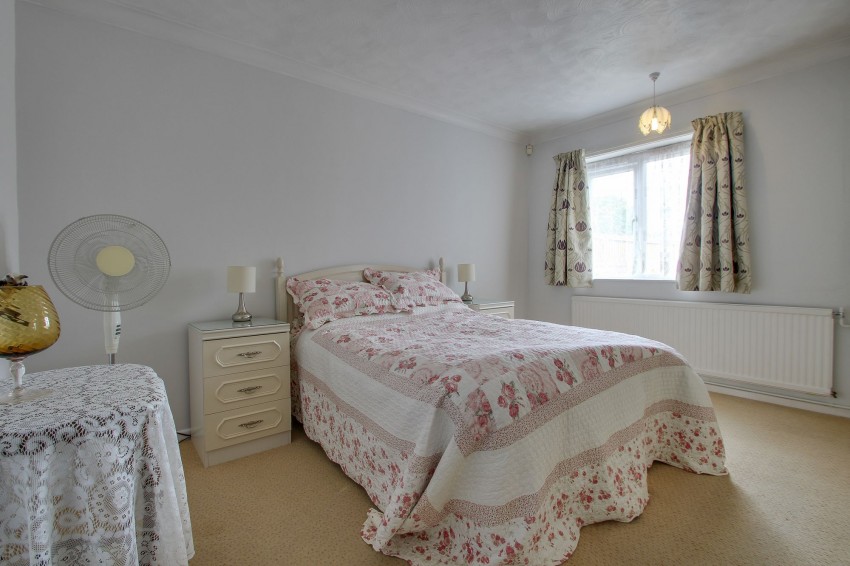 Images for Elmfield Drive, Elm, PE14 EAID:4037033056 BID:1d497ef6-e698-4427-833a-3b42529ac059