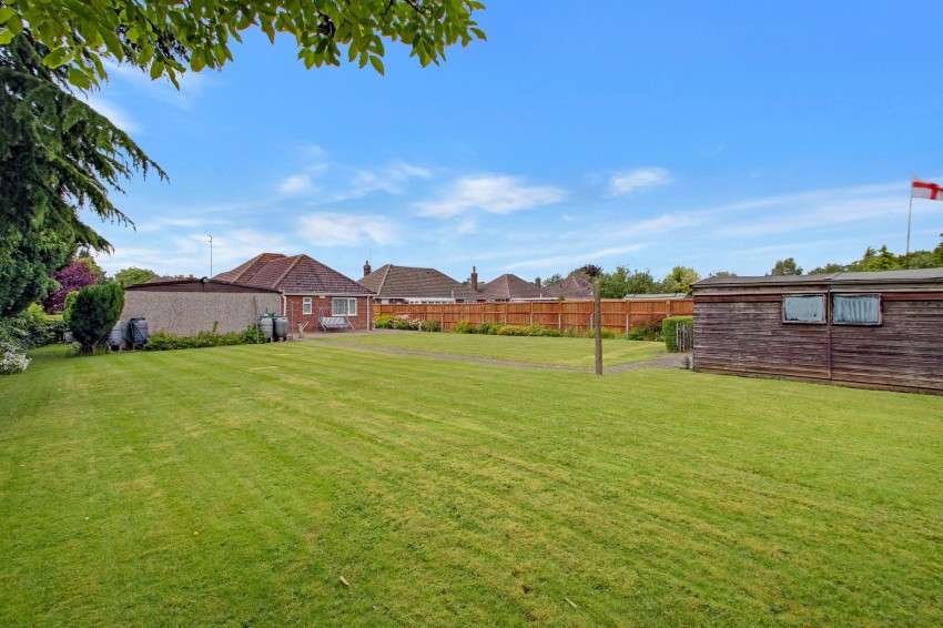 Images for Elmfield Drive, Elm, PE14 EAID:4037033056 BID:1d497ef6-e698-4427-833a-3b42529ac059